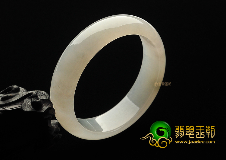 糯冰种白色手镯(57.1mm)