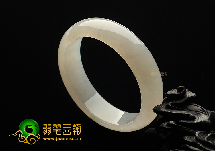 糯冰种白色手镯(57.1mm)