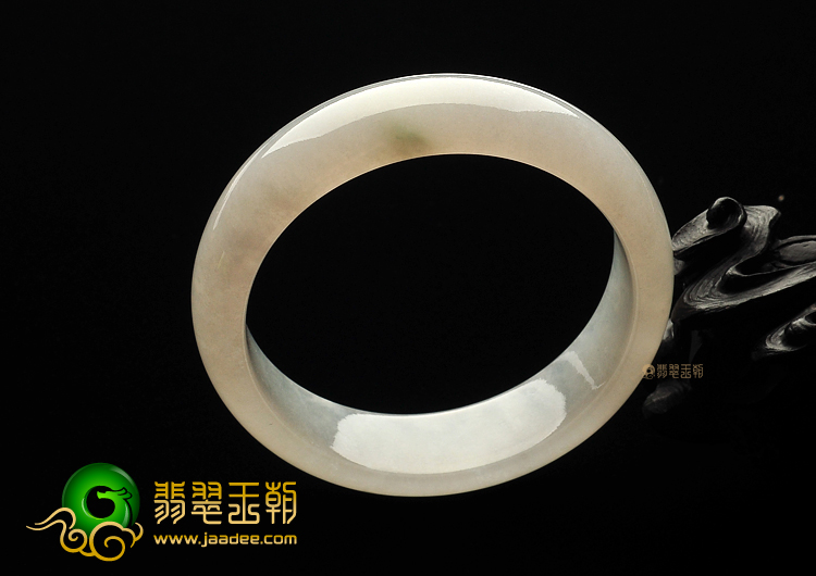 糯冰种白色手镯(57.1mm)