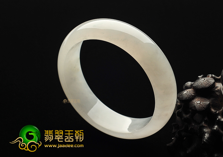 糯冰种白色手镯(57.1mm)