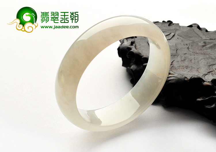 糯冰种白色手镯(57.1mm)