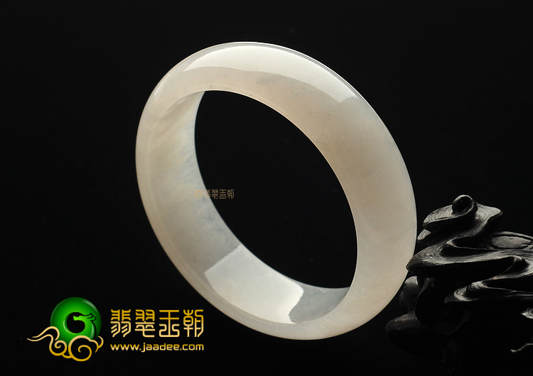 糯冰种白色手镯(57.8mm)
