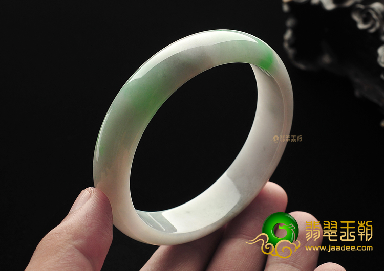 糯冰种春带彩手镯(60.1mm)