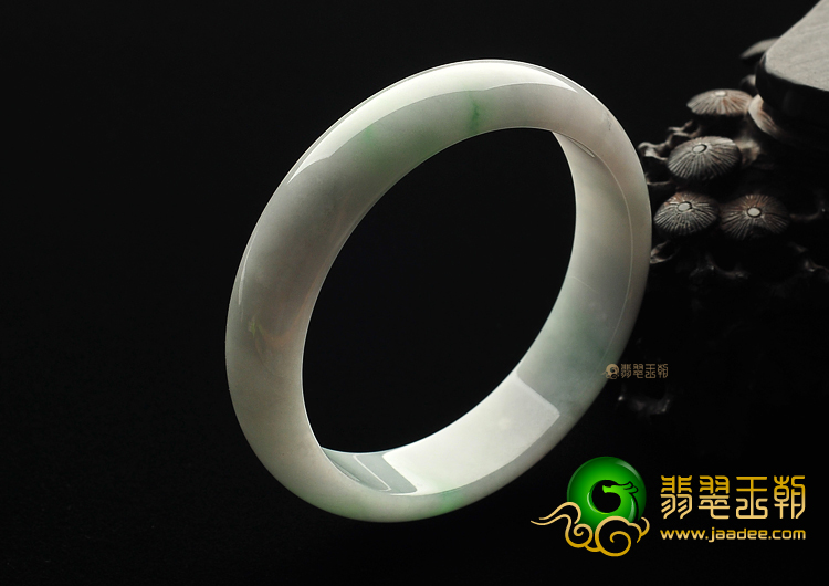 糯冰种淡春带彩手镯(60mm)
