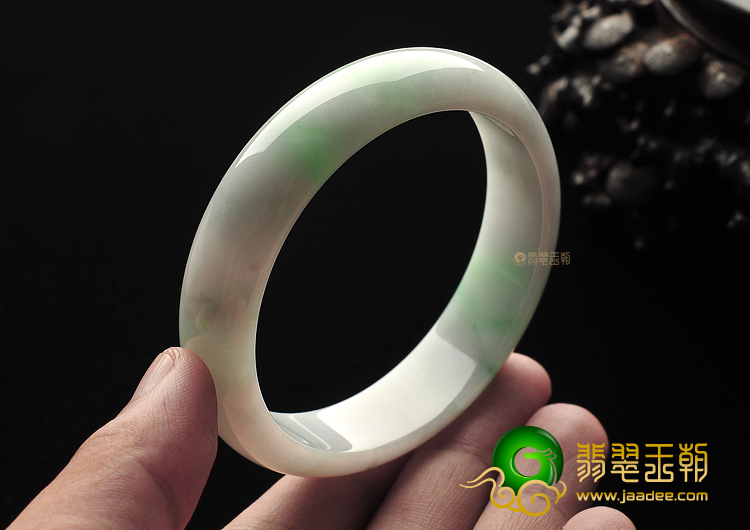 糯冰种淡春带彩手镯(60mm)
