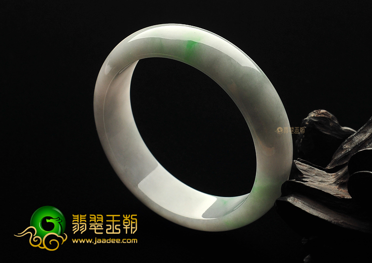 糯冰种淡春带彩手镯(55.8mm)