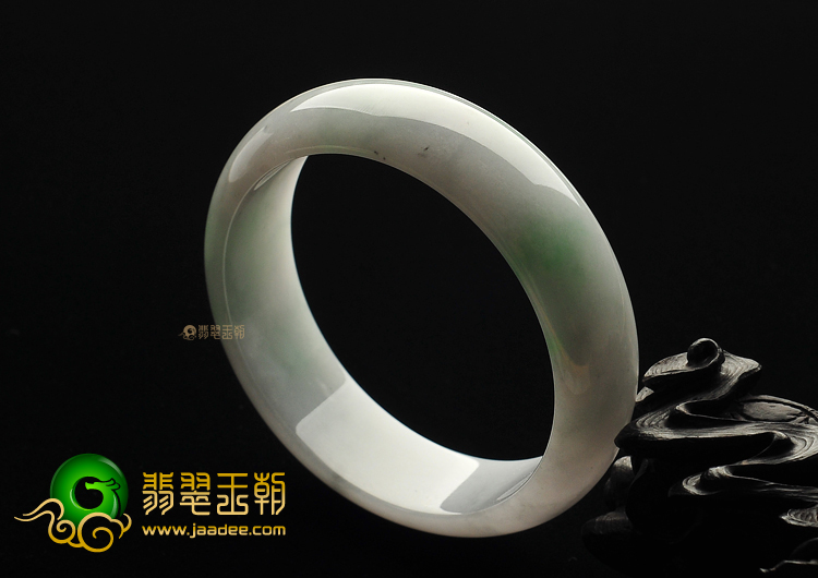 糯冰种淡春带彩手镯(61mm)