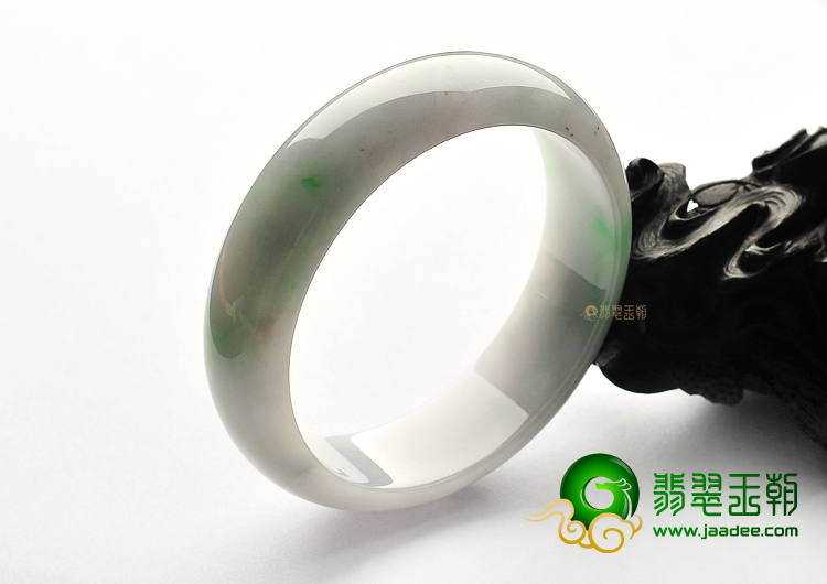 糯冰种淡春带彩手镯(61mm)