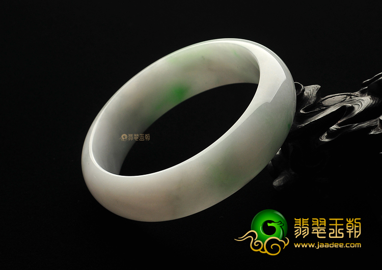 糯冰种淡春带彩手镯(61mm)
