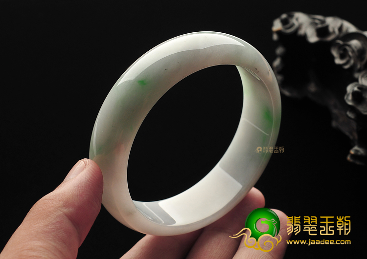 糯冰种淡春带彩手镯(61mm)