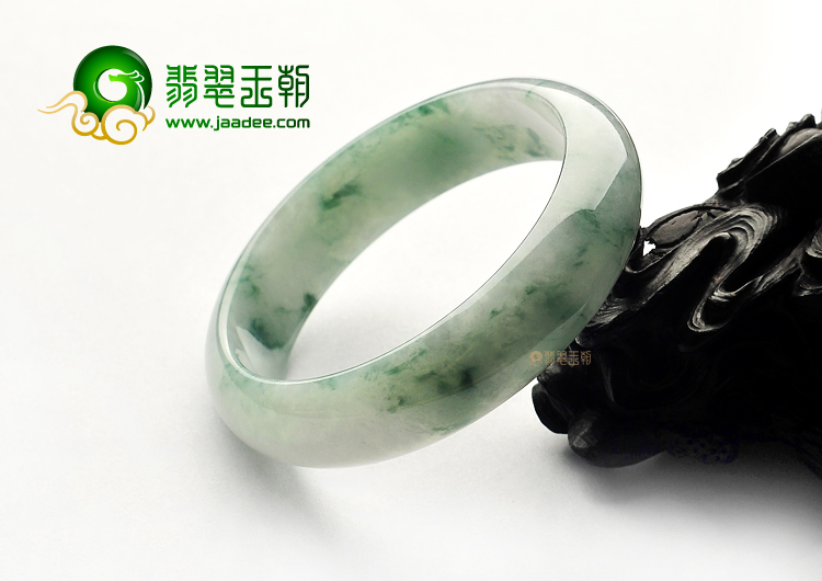 糯冰种飘花手镯(56.7mm)