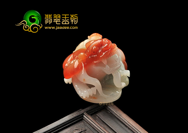 糯冰种红黄翡貔貅挂件