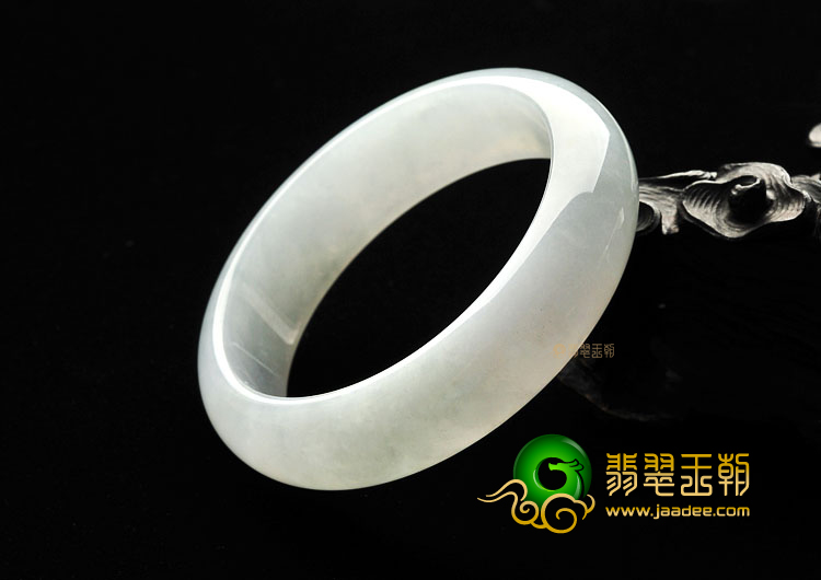 (超值推荐)冰种淡晴水手镯(56.9mm)