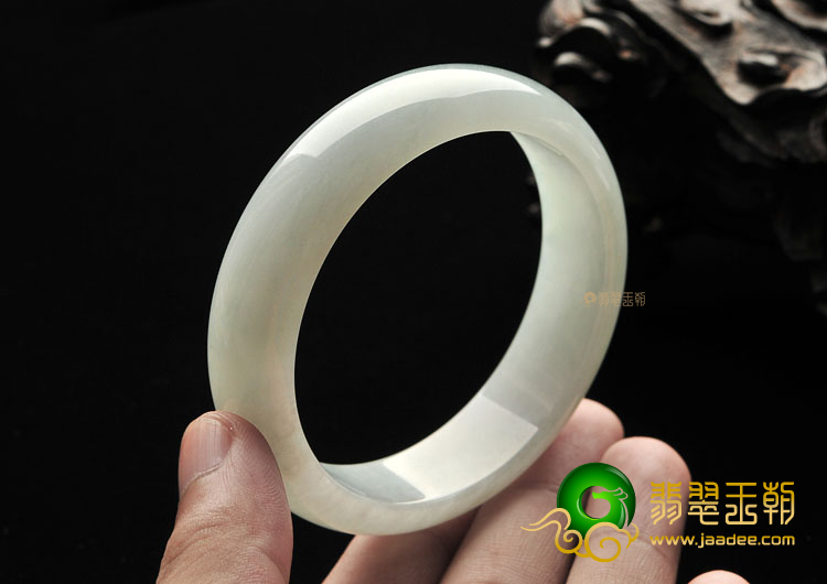 (超值推荐)冰种晴水手镯(59.5mm)
