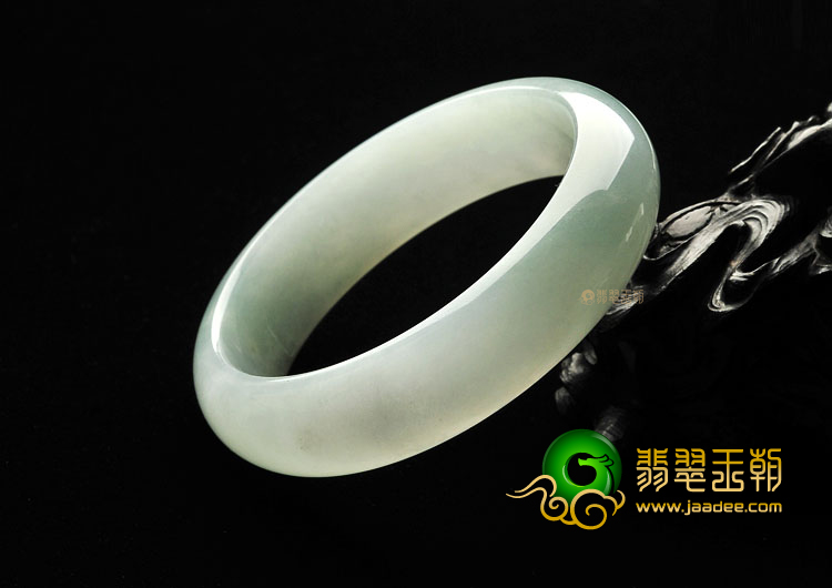 (超值推荐)冰种淡晴水手镯(59.4mm)