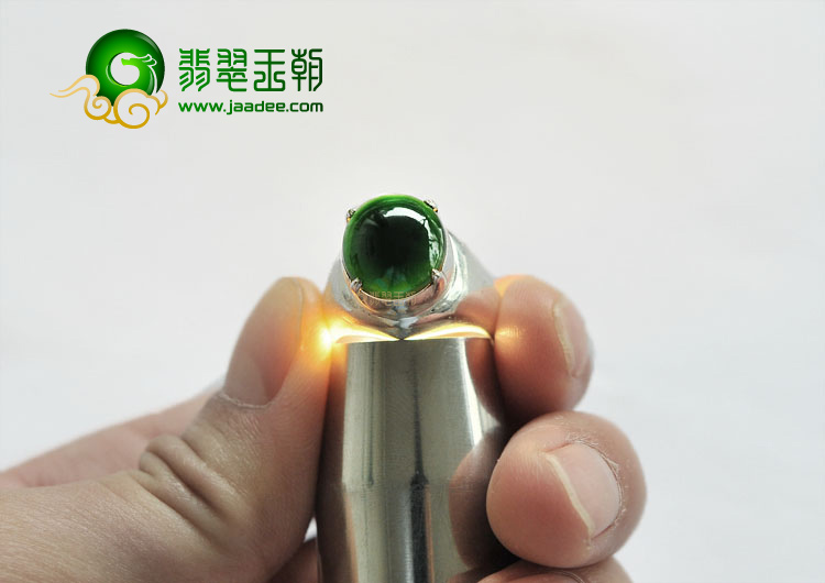 (超值推荐)冰种墨翠戒面(一对)