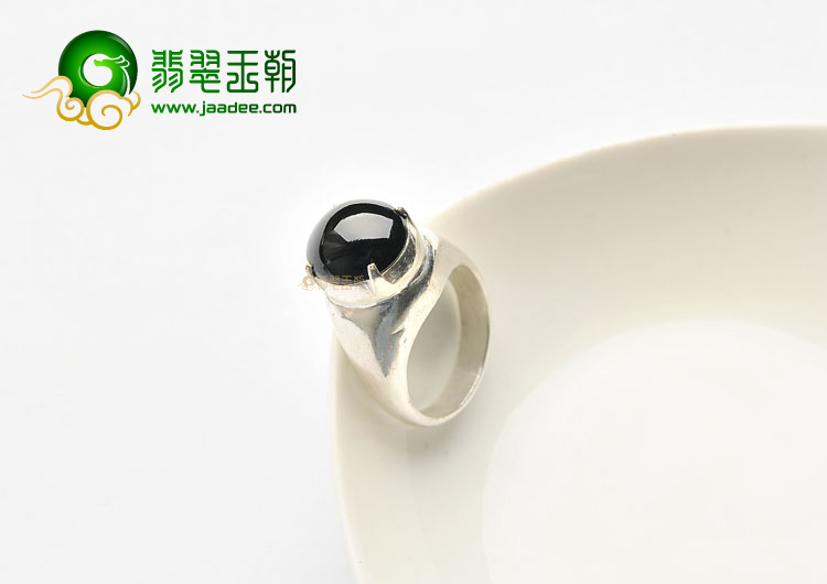 (超值推荐)冰种墨翠戒面(一对)