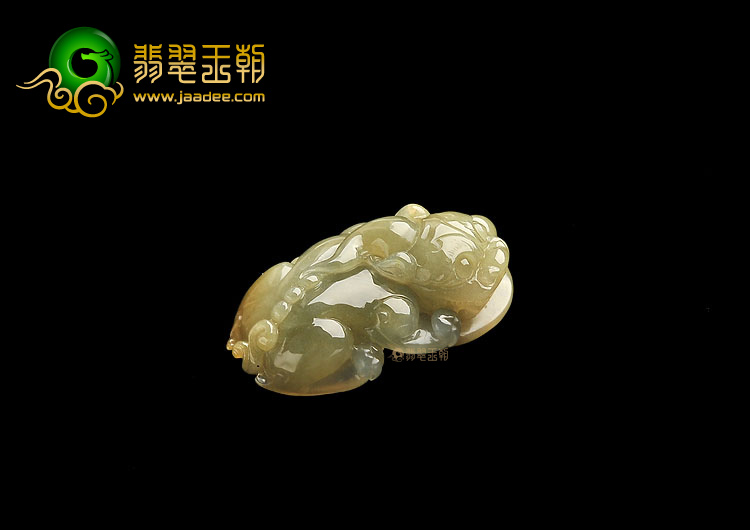糯冰种褐黄翡貔貅挂件