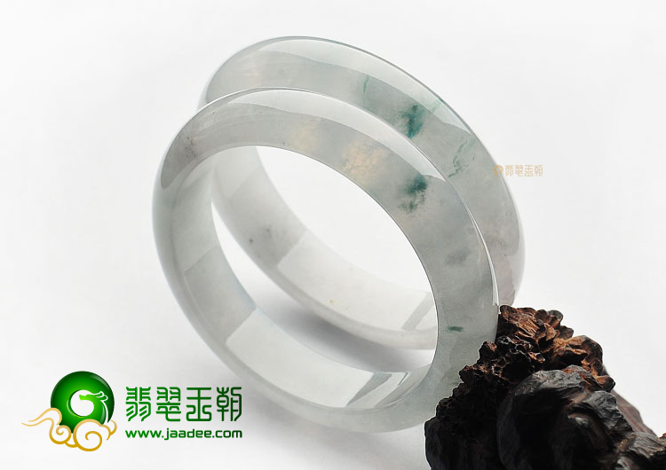 (超值推荐)冰种飘花手镯(59.1mm/58.9mm一起走)