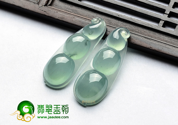 (超值推荐)冰种晴水四季豆挂件(一对)