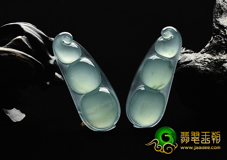 (超值推荐)冰种晴水四季豆挂件(一对)