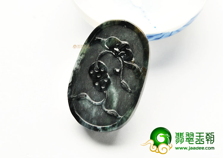 （一口价扫货）糯冰种墨色不动尊菩萨挂件