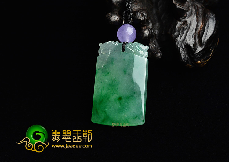 (超值推荐)冰种飘翠方牌挂件