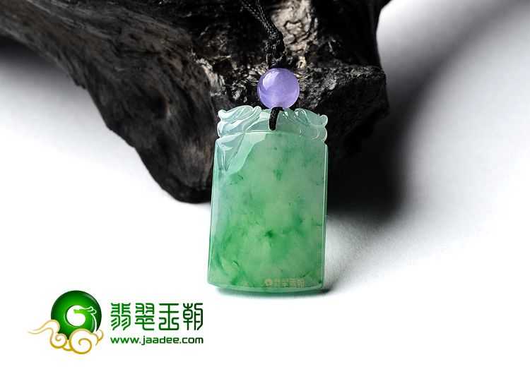 (超值推荐)冰种飘翠方牌挂件