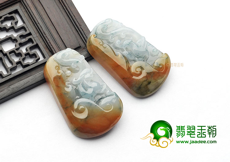 糯冰种褐黄翡仿古龙凤牌挂件(一对)