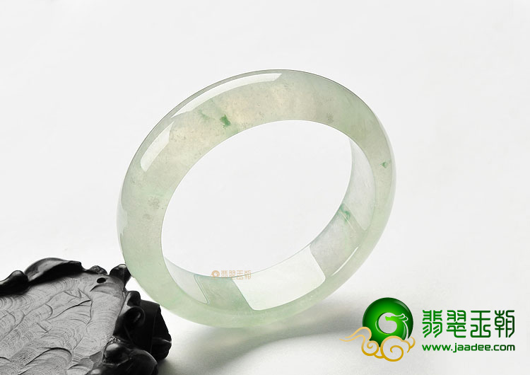 (超值推荐)冰种淡晴水略飘花手镯(60.3mm)