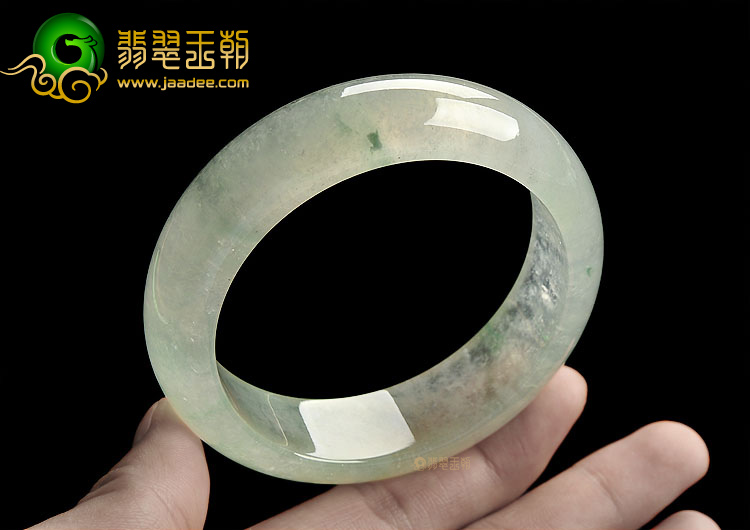 (超值推荐)冰种淡晴水略飘花手镯(60.3mm)