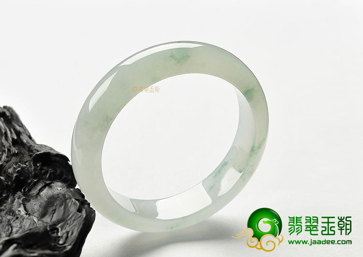 (超值推荐)冰种飘花手镯(57.6mm)
