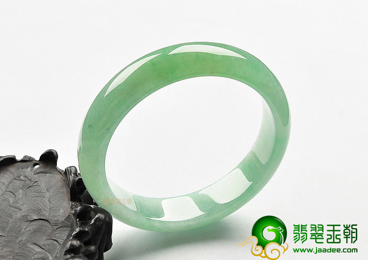 (超值推荐)冰种翠色手镯(59.7mm)