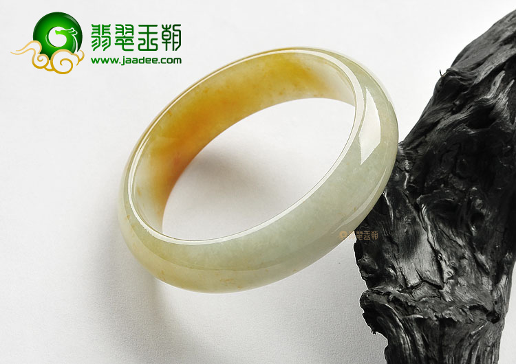 (超值推荐)糯冰种黄翡手镯(60.9mm)