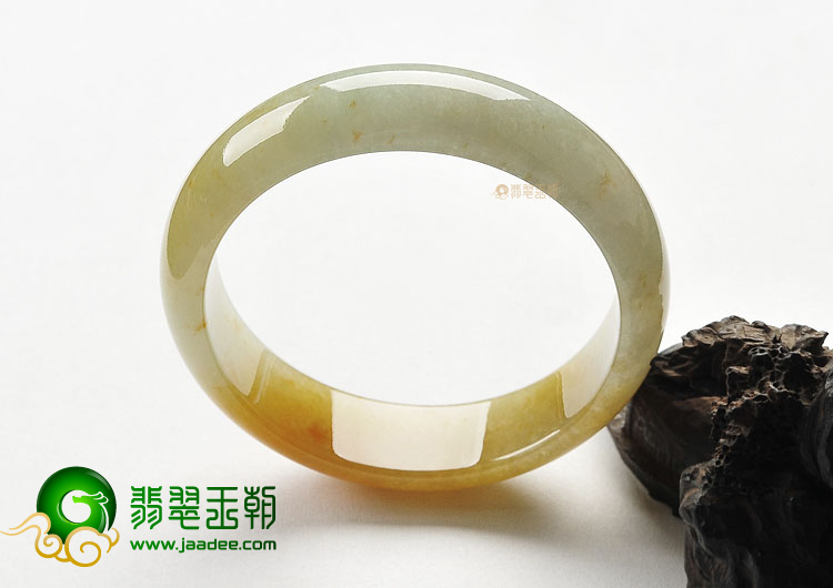 (超值推荐)糯冰种黄翡手镯(60.9mm)