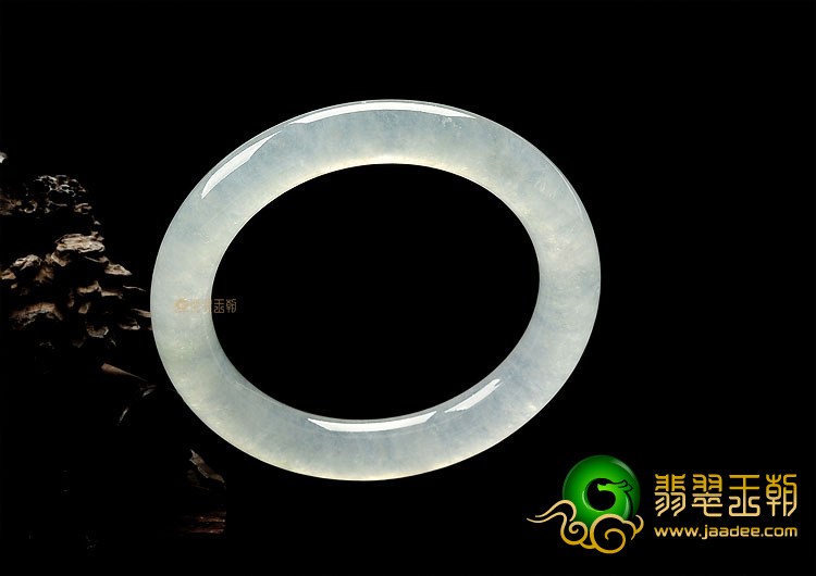 (超值推荐)冰种白色圆条手镯(57.1mm)