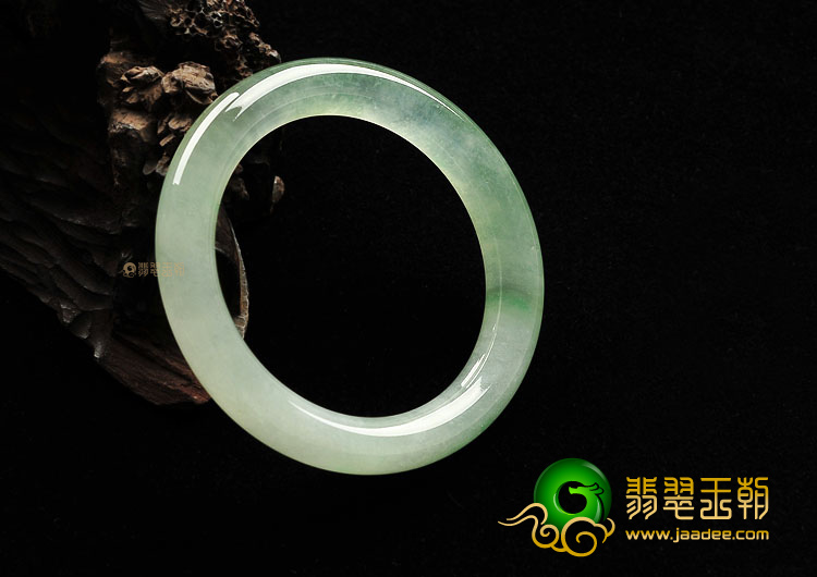 (超值推荐)冰种晴水圆条手镯(53mm)