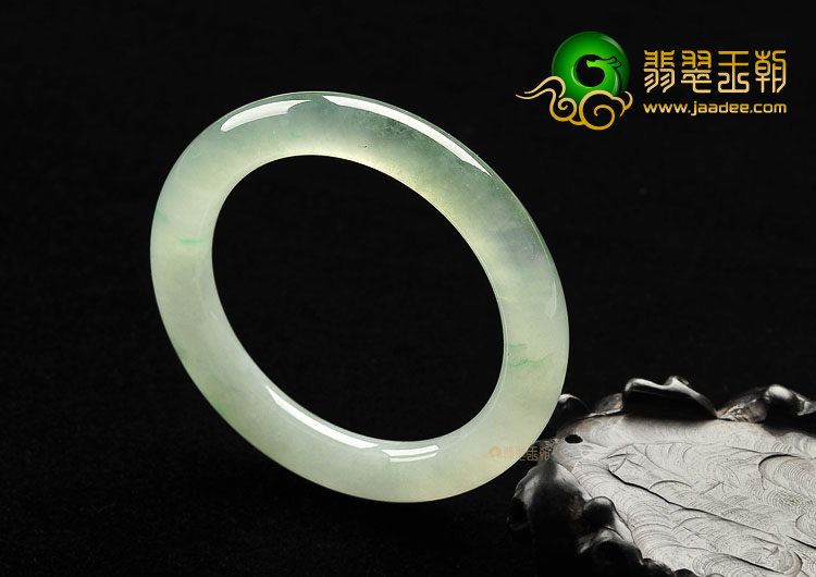 (超值推荐)冰种晴水圆条手镯(53mm)