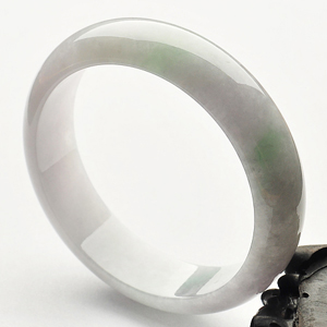 糯冰种淡春带彩手镯(58.1mm)
