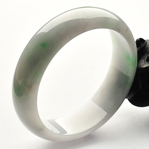 糯冰种淡春带彩手镯(61mm)