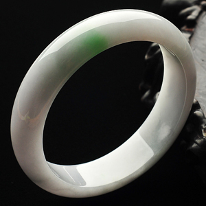 糯冰种春带彩手镯(58.1mm)