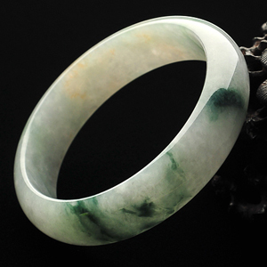 糯冰种飘花手镯(55.1mm)