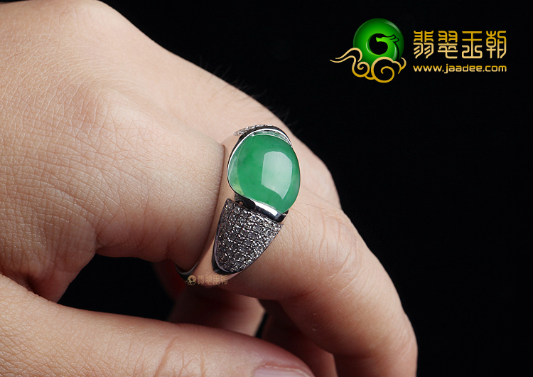 冰种翠色镶白金钻石戒指（男戒）