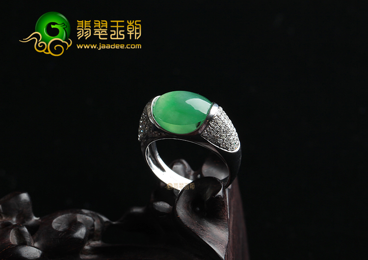 冰种翠色镶白金钻石戒指（男戒）
