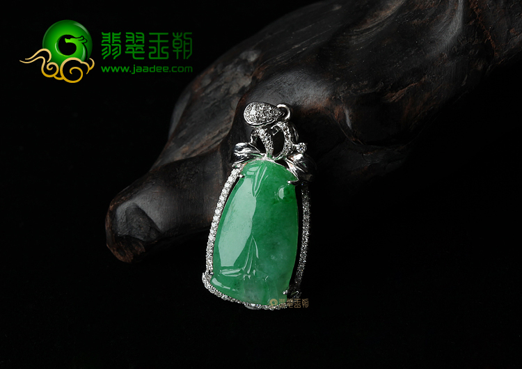 糯冰种苹果绿镶白金节节高胸坠