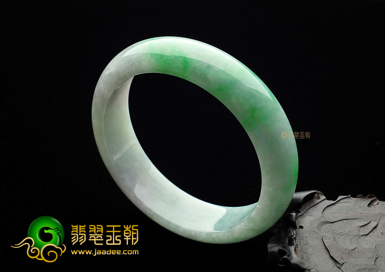 (超值推荐)糯冰种飘翠手镯(60mm)