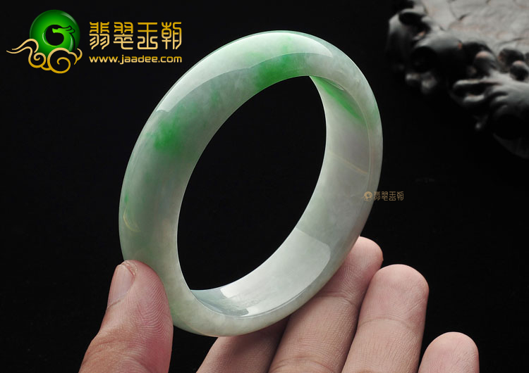 (超值推荐)糯冰种飘翠手镯(60mm)