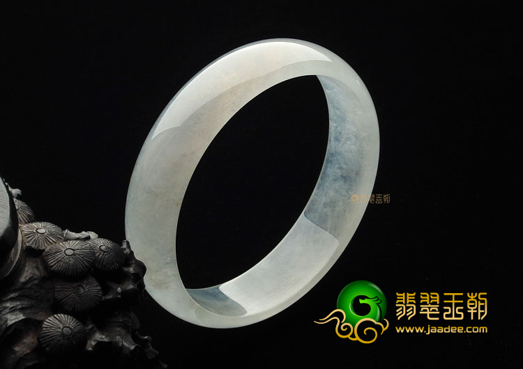 (超值推荐)冰玻种淡晴水手镯(61.5mm)