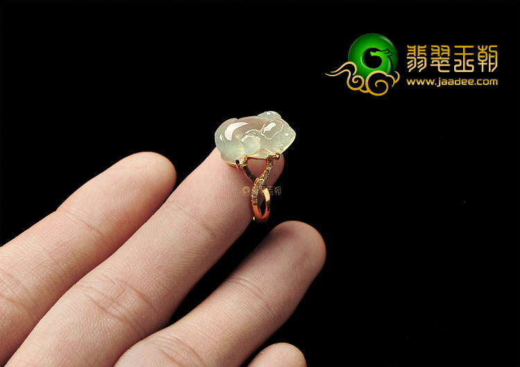 (超值推荐)冰种淡晴水镶玫瑰金貔貅戒指(真钻)