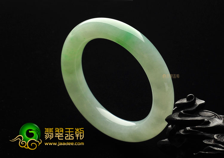 (超值推荐)冰种绿晴水圆条手镯(55.9mm)